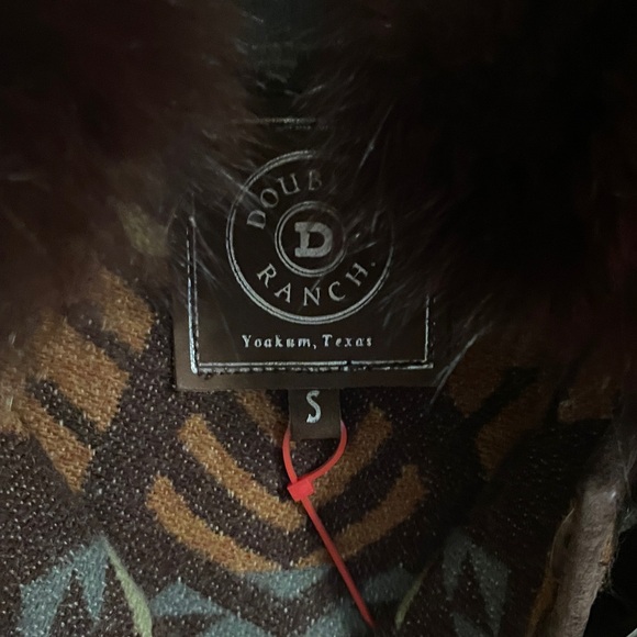 Double D Ranch Brown Patterned Coat with Fur Trim - Picture 7 of 16